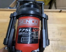 Maschine: SENCO F75LXP Druckluft Heftzange Hefter Klammerer