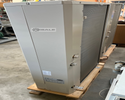 Maschine: CARRIER 30AWH015HD9 Luft-Wasser-Wärmepumpe