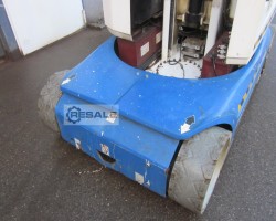 Maschine: JLG 12E Senkrechtmastbühne mit Teleskopausleger