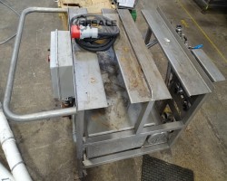Maschine: DME KEG WASHER AND FILLER Abfüll- und Reinigungsanlagen Fass