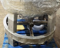 Maschine:  700L TRANSPORTABLE TANK Edelstahltanks und Behälter
