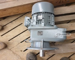 Maschine: NORD DRIVESYSTEM SK 112m/8bre40wutfz Drehstromsynchronmotoren