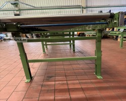 Maschine:   Rollenbahn/Förderband/Rollen mit Antrieb