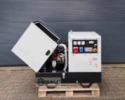 Maschine: YANMAR 16 kVA silent Dieselgeneratoren