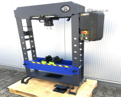 Maschine: KAISER Press 50to Kaiser-  -Ausstellungsmaschine