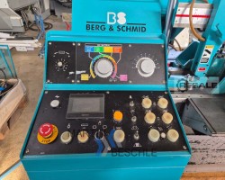 Maschine: BERG + SCHMID SBS 300 VA-1/CNC Bandsägeautomaten
