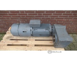 Maschine: SEW EURODRIVE FA87/G DV160L4/BM/HR/TF/EV1S 3 Getriebemotor 68 U/min 15 kW