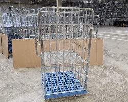 Maschine:   Rollbehälter, Transportwagen mit Kunststoffplatte