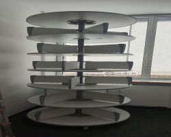 Maschine:   Aktenregale