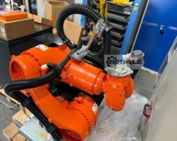 Maschine: KUKA KR160 R1570 Nano Industrieroboter
