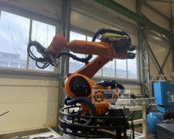 Maschine: KUKA KR 270 R2700 Ultra Industrieroboter
