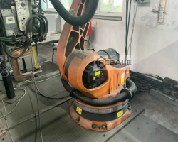 Maschine: KUKA KR210 Industrieroboter