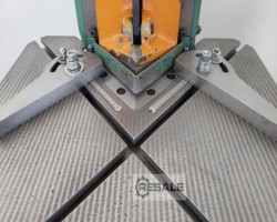 Maschine: INDUMASCH P 130 Ausklinkmaschinen