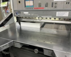 Maschine: POLAR 137 ED - AT Papierschneidemaschinen
