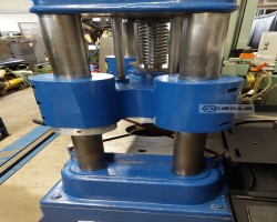 Maschine: AGEO SP 32-575 Handspindelpressen