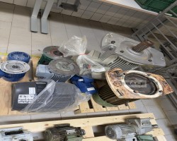 Maschine: NIDEC, HEW, VEB, TECO diverse Motoren