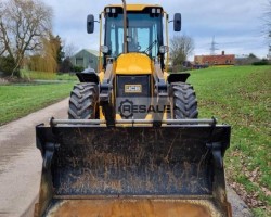 Maschine: JCB 4CX 4,4 Liter • 4WD Radlader