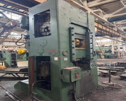 Maschine: BARNAU K8340 1000T Knuckle Joint Press