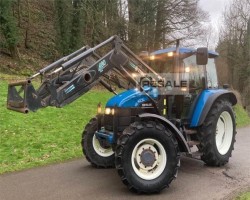 Maschine: NEW HOLLAND TS115 Traktoren