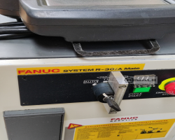 Maschine: FANUC LR Mate 200iC/5L R30iA Industrieroboter