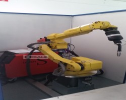 Maschine: FANUC ArcMate 100/7L Kompaktzelle