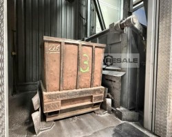 Maschine: U u Kippvorrichtung für Stahlbehälter