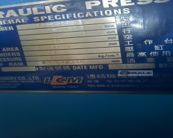 Maschine: LCM 250T Hydraulische Pressen