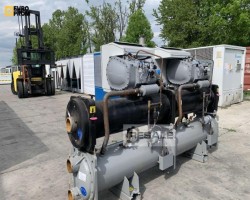 Maschine: D+E CARRIER 30HXC130 A0671 PE 449 kW