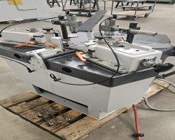 Maschine: ELUMATEC EP 124 Eckverbindungspressen