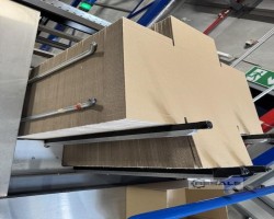Maschine: B+E EQUIPMENT / I-PAK BA20-2 Kartonverpackungsmaschinen
