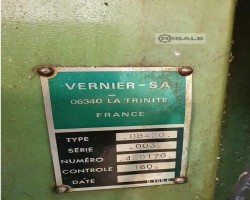 Maschine: VERNIER DB 420 CNC Fräsmaschinen
