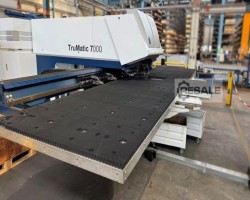 Maschine: TRUMPF TruMatic 7000 Blech-Stanz-, Nibbel- und Umformmaschinen