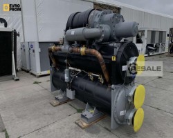 Maschine: CARRIER 30XW 0852B0010 829 KW Chiller