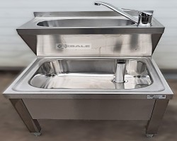 Maschine:   Hygienestation / Gastronomie-Spülbecken mit Handwa