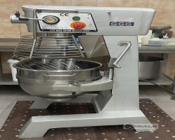 Maschine: GGG SM30 Planetenrührmaschinen