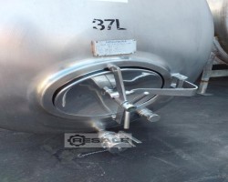 Maschine:  3.600 Liter Lagertank in V2A
