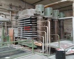 Maschine: BECKER+VAN HüLLEN Etagen-Presse Plattenmaschinen