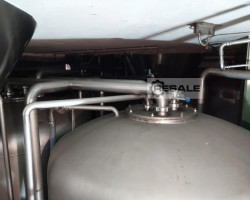 Maschine:  2.750 Liter Hefetank/ Lagertank mit Kühlmantel