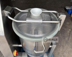 Maschine: ROBOT COUPE R60 Vertikaler Schneidermischer
