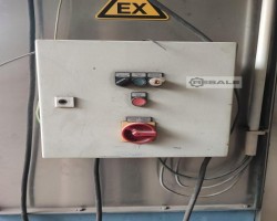 Maschine: SFB OBERFLäCHENTECHNIK Pulverabsaug / Spritzkab Pulverbeschichtungsanlagen