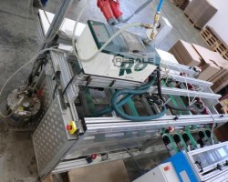 Maschine: LUNEX Modell M Teilautomatische 8 Fach Karton Leim Auftrag Anlage