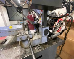 Maschine: MEP Shark 260 Gehrungsbandsägehalbautomaten
