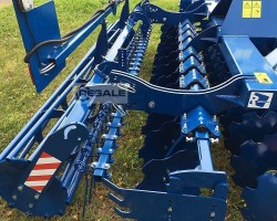 Maschine: ROLMAKO Kompaktscheibenegge U 693 - 2, Compact Disc Harrows)