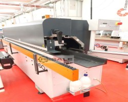 Maschine: CASADEI INDUSTRIA K 60 PM Kantenbeleimmaschinen