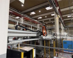 Maschine: KUKA KR 16 R2010-2/SEL CYBERTECH-2 Roboter-Gantry-System mit 5 Robotern