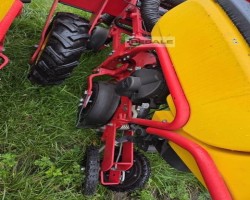 Maschine: VÄDERSTAD Tempo V 12 + FH 2200 Einzelkornsämaschine + Fronttank