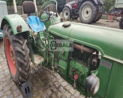 Maschine: DEUTZ D30 Traktoren