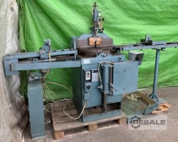 Maschine: KALTENBACH SKL 350 Gehrungskreissägen