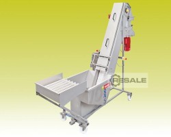 Maschine: VORAN MASCHINEN GMBH SA200 Schraegaufzug SA200 mit RM2,2 schwenkbar