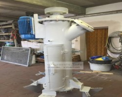 Maschine: BENKER  Stehender Melassierer